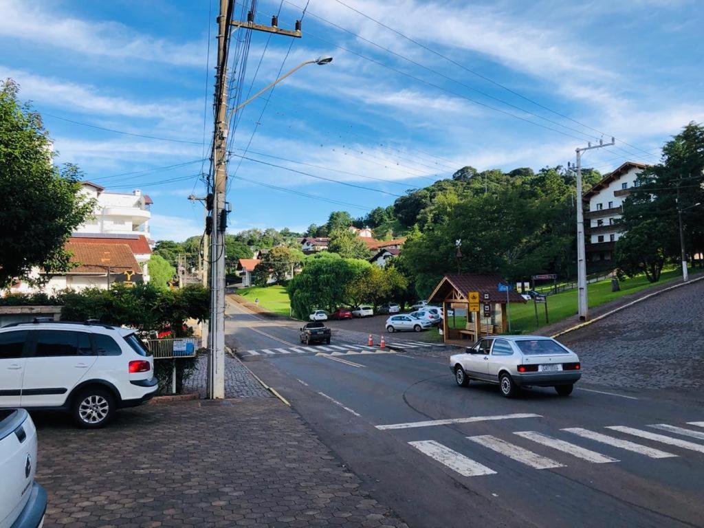 Alpen Hospedagem Treze Tílias Exterior foto